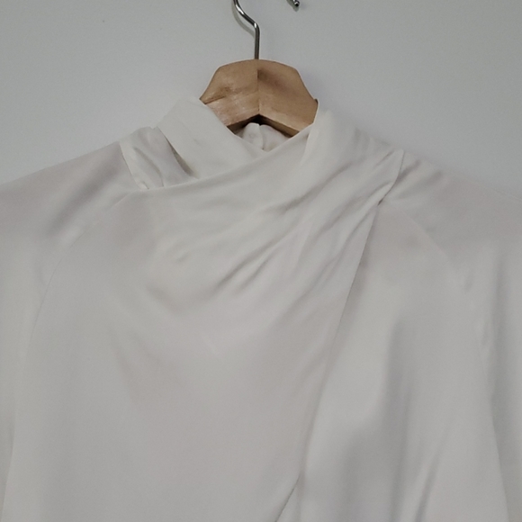 ZARA Ecru Twist Blouse - Picture 4 of 9